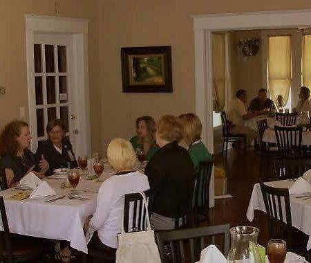 Ainsworth House Inn Luling 外观 照片